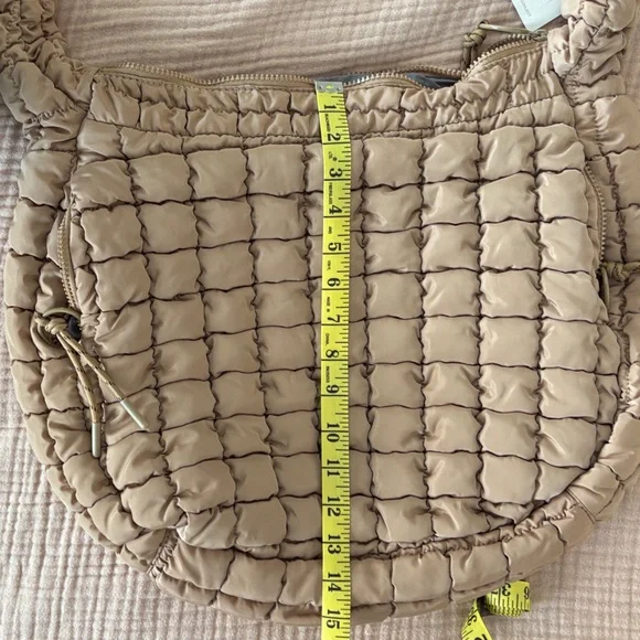 Urban Expressions Quilted Tan Women's Urban Fit Bag - Picture 11 of 11